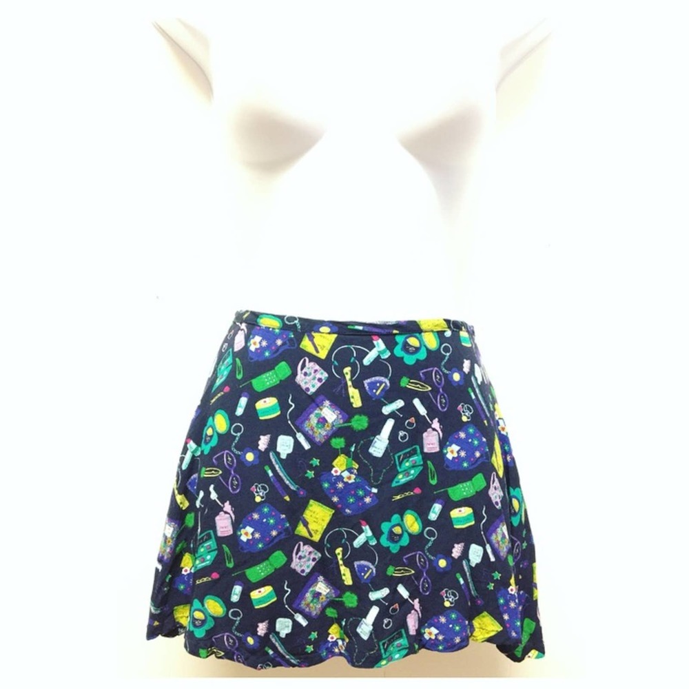 Eagle Eye | VTG Makeup Back to School Mini Skirt •
